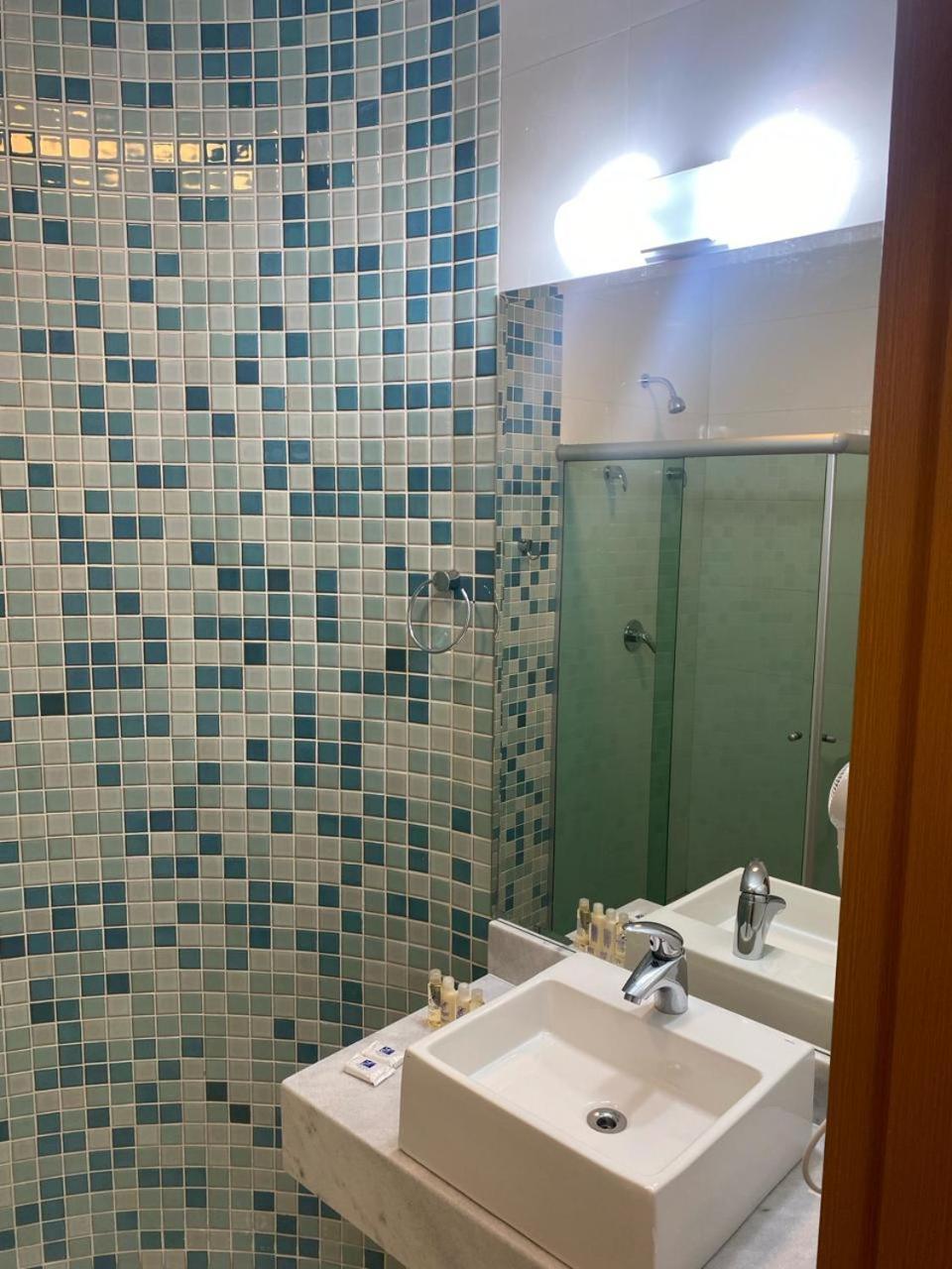 Excellence Plaza Hotel ボトゥカトゥ エクステリア 写真
