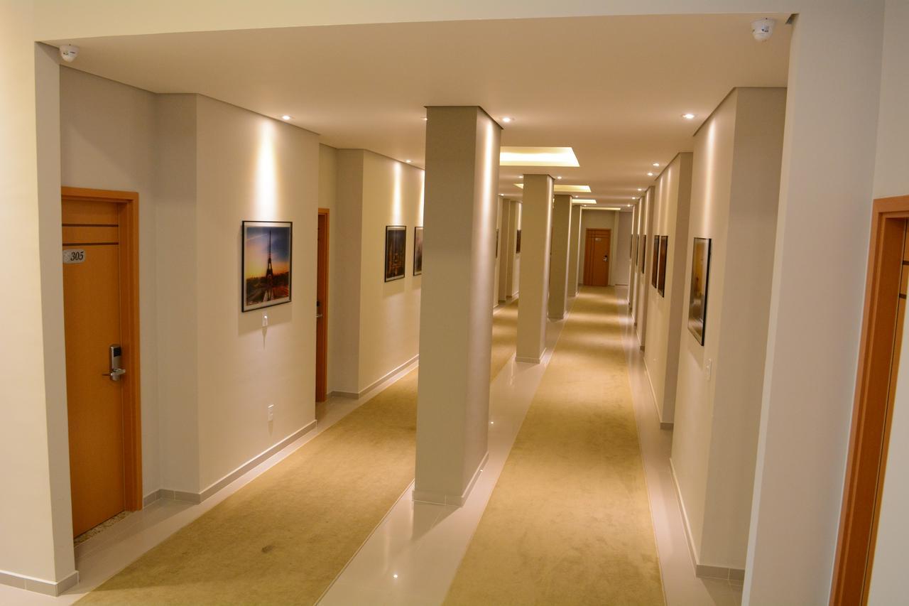 Excellence Plaza Hotel ボトゥカトゥ エクステリア 写真